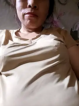 Snapshot of Vily-lonely chatting on 04-08-26, 02:28 Vily-lonely online show from 04-08-26, 02:28