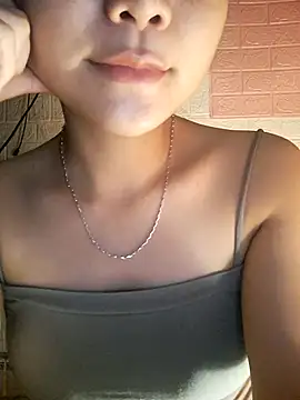 Snapshot of -Cidy- chatting on 05-25-26, 01:28 -Cidy- online show from 05-25-26, 01:28
