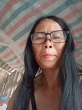 Snapshot of __Ruby01__ chatting on 06-17-26, 04:04 Ruby01 online show from 06-17-26, 04:04
