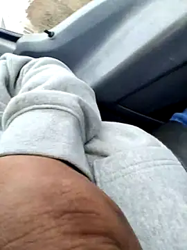 Snapshot of jlc069 chatting on 04-01-26, 02:58 jlc069 online show from 04-01-26, 02:58