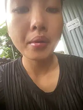 Snapshot of LINSA-0269 chatting on 06-26-26, 01:43 LINSA-0269 online show from 06-26-26, 01:43