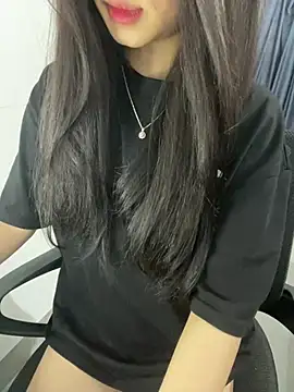 Annie nii online show from 04-25-26, 08:28