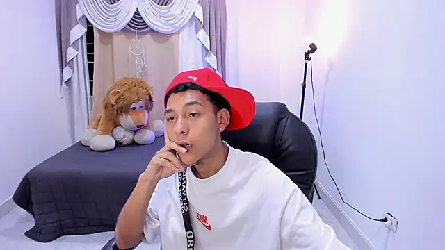 Snapshot of Rooney_Boy chatting on 04-02-26, 03:26 Rooney Boy online show from 04-02-26, 03:26