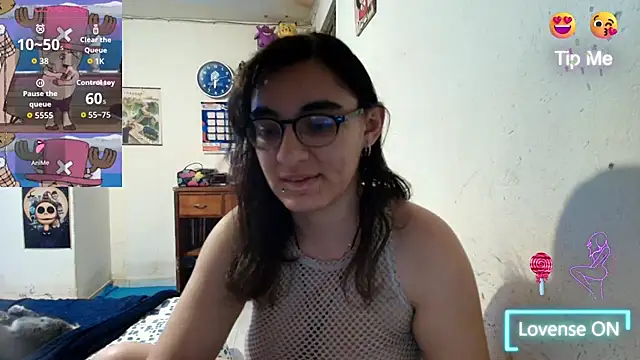 Snapshot of Ellaa_honey chatting on 06-13-26, 11:13 Ellaa honey online show from 06-13-26, 11:13