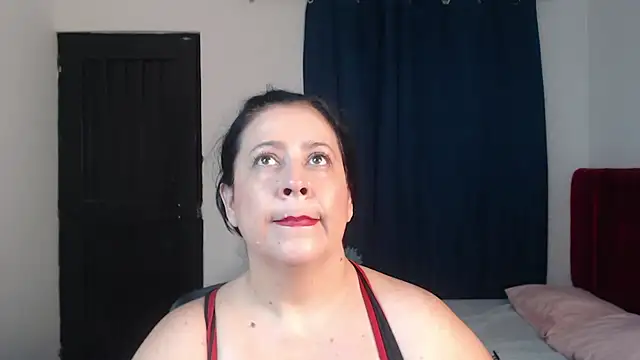 Snapshot of carlareyesk977 chatting on 07-13-26, 12:46 carlareyesk977 online show from 07-13-26, 12:46