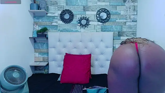Skylernaomi online show from 06-01-26, 02:30