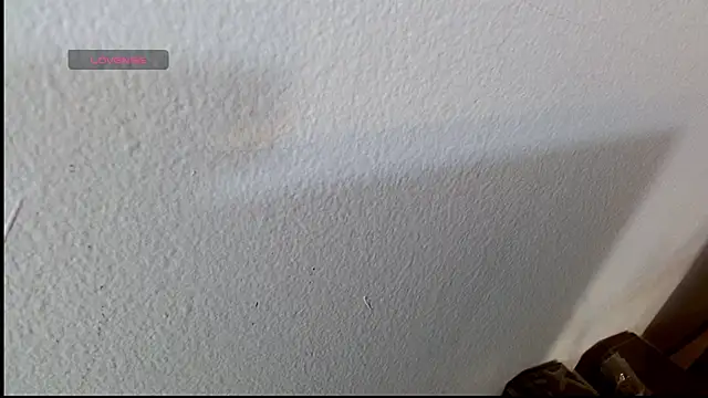 Snapshot of scarlet1609 chatting on 08-04-26, 03:25 scarlet1609 online show from 08-04-26, 03:25
