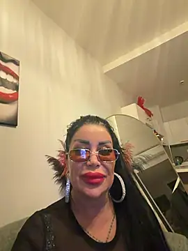 Ruyaaqueen online show from 04-01-26, 12:00