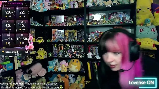 Snapshot of CutieTracer chatting on 06-07-26, 03:05 CutieTracer online show from 06-07-26, 03:05