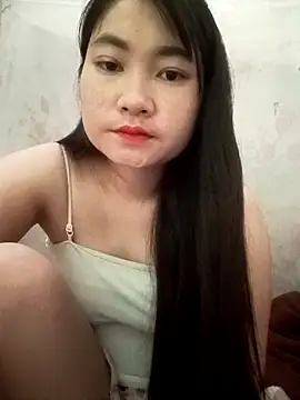 Linh Hoang online show from 05-20-26, 02:07