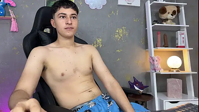 Snapshot of noah_magno_ chatting on 04-15-26, 12:23 noah magno online show from 04-15-26, 12:23