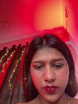 Snapshot of Cutiepie- chatting on 05-27-26, 01:57 Cutiepie- online show from 05-27-26, 01:57