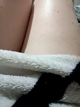 bela casadinhaa online show from 04-13-26, 10:43