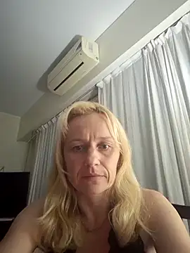 RinaSunX online show from 04-21-26, 02:15