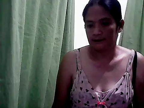 Snapshot of PinayZaira chatting on 04-01-26, 11:33 PinayZaira online show from 04-01-26, 11:33