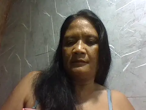 Snapshot of PinayZaira chatting on 06-08-26, 06:41 PinayZaira online show from 06-08-26, 06:41