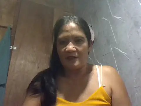 Snapshot of PinayZaira chatting on 07-06-26, 11:40 PinayZaira online show from 07-06-26, 11:40