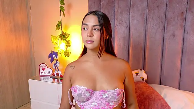Snapshot of angelicaa_garcia chatting on 07-11-26, 11:35 angelicaa garcia online show from 07-11-26, 11:35