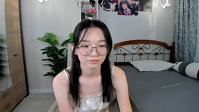 Snapshot of syuri_sun chatting on 07-11-26, 11:13 syuri sun online show from 07-11-26, 11:13