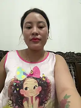Snapshot of Lina-Naughty chatting on 06-27-26, 02:55 Lina-Naughty online show from 06-27-26, 02:55