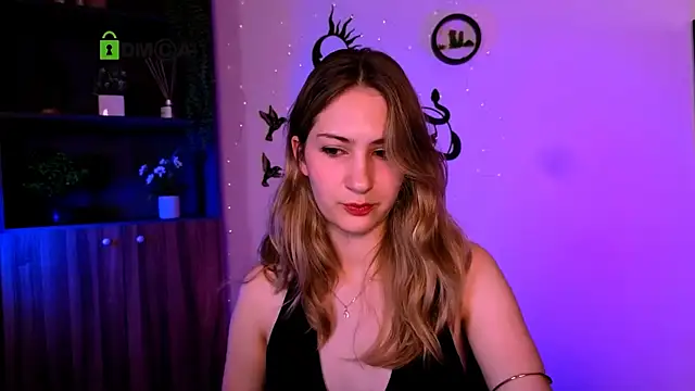 Snapshot of so_hot_rosalie chatting on 07-14-26, 07:19 so hot rosalie online show from 07-14-26, 07:19