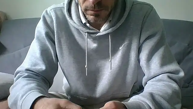 Valmont3340 online show from 05-06-26, 01:05