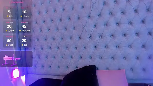 Gyal Smith online show from 07-10-26, 03:33