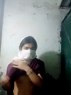 riya12  online show from 04-22-26, 07:04