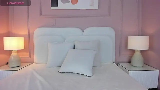 Snapshot of Namiidexter chatting on 05-15-26, 06:04 Namiidexter online show from 05-15-26, 06:04
