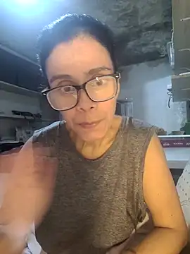 Snapshot of Cristotoza chatting on 06-18-26, 03:40 Cristotoza online show from 06-18-26, 03:40