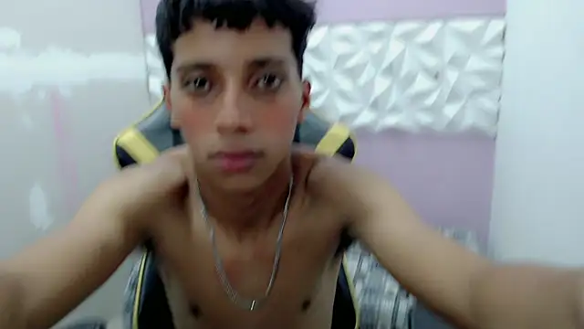 Snapshot of Yei_lee_ chatting on 04-02-26, 04:32 Yei lee online show from 04-02-26, 04:32