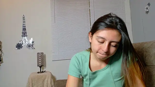 Snapshot of Lala_fluffy chatting on 06-01-26, 08:32 Lala fluffy online show from 06-01-26, 08:32