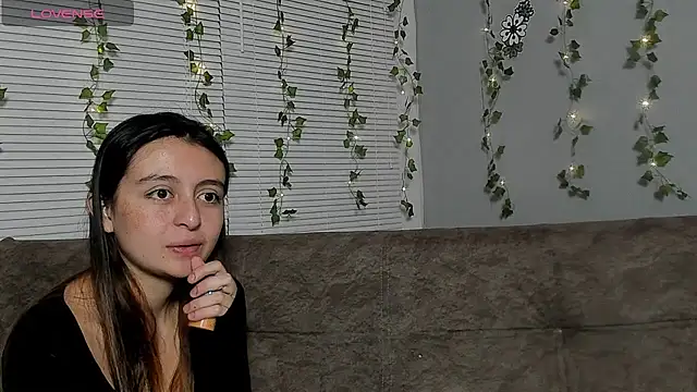 Snapshot of Lala_fluffy chatting on 07-11-26, 08:22 Lala fluffy online show from 07-11-26, 08:22