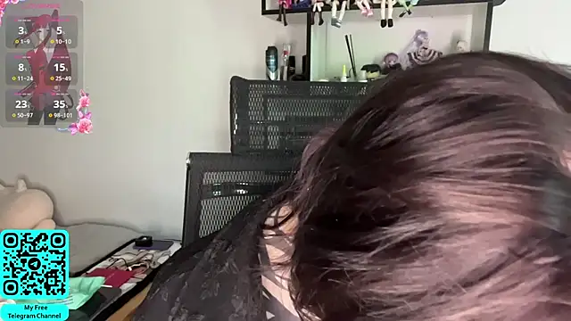 MadalynNosel online show from 07-05-26, 07:04