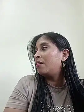 Snapshot of SofiaMendez1_ chatting on 06-13-26, 05:22 SofiaMendez1 online show from 06-13-26, 05:22