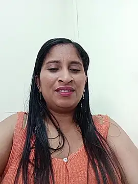 Snapshot of SofiaMendez1_ chatting on 07-14-26, 01:28 SofiaMendez1 online show from 07-14-26, 01:28