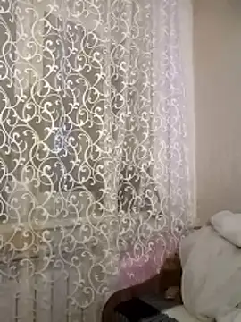 IsOlli online show from 04-05-26, 02:14