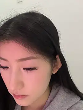 Mina ovo online show from 04-14-26, 06:41