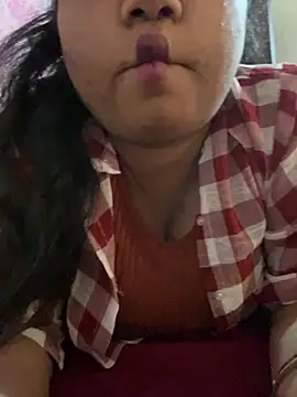 Snapshot of Shalu_naughty69 chatting on 05-18-26, 03:35 Shalu naughty69 online show from 05-18-26, 03:35