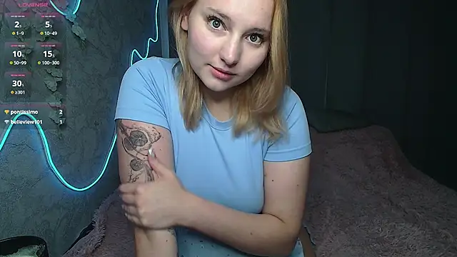 Snapshot of SW_K1RA1 chatting on 06-27-26, 04:50 SW K1RA1 online show from 06-27-26, 04:50