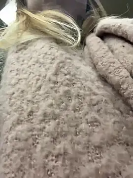 Cute Mia69 online show from 04-08-26, 03:45