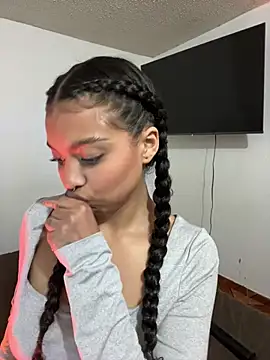 MIAHREINS online show from 04-26-26, 04:54