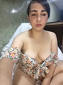 Snapshot of Emily_Divi69 chatting on 04-10-26, 12:16 Emily Divi69 online show from 04-10-26, 12:16