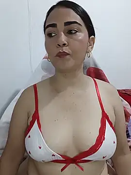 Snapshot of Emily_Divi69 chatting on 07-11-26, 03:31 Emily Divi69 online show from 07-11-26, 03:31