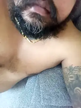 Snapshot of akela_pan1 chatting on 04-05-26, 07:55 akela pan1 online show from 04-05-26, 07:55