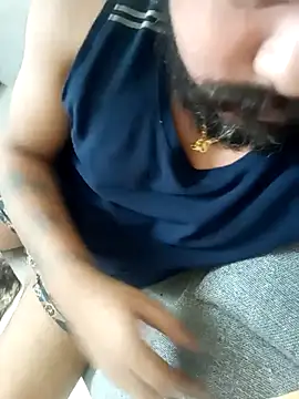 Snapshot of akela_pan1 chatting on 04-09-26, 06:24 akela pan1 online show from 04-09-26, 06:24