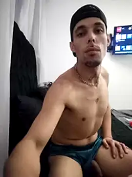 JauriBigClouds online show from 04-20-26, 01:14