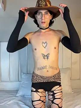 Snapshot of Gold_d_jean chatting on 04-09-26, 02:33 Gold d jean online show from 04-09-26, 02:33