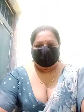 PINKI 024 online show from 05-28-26, 09:17