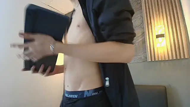 KENNY HANK online show from 04-11-26, 08:18